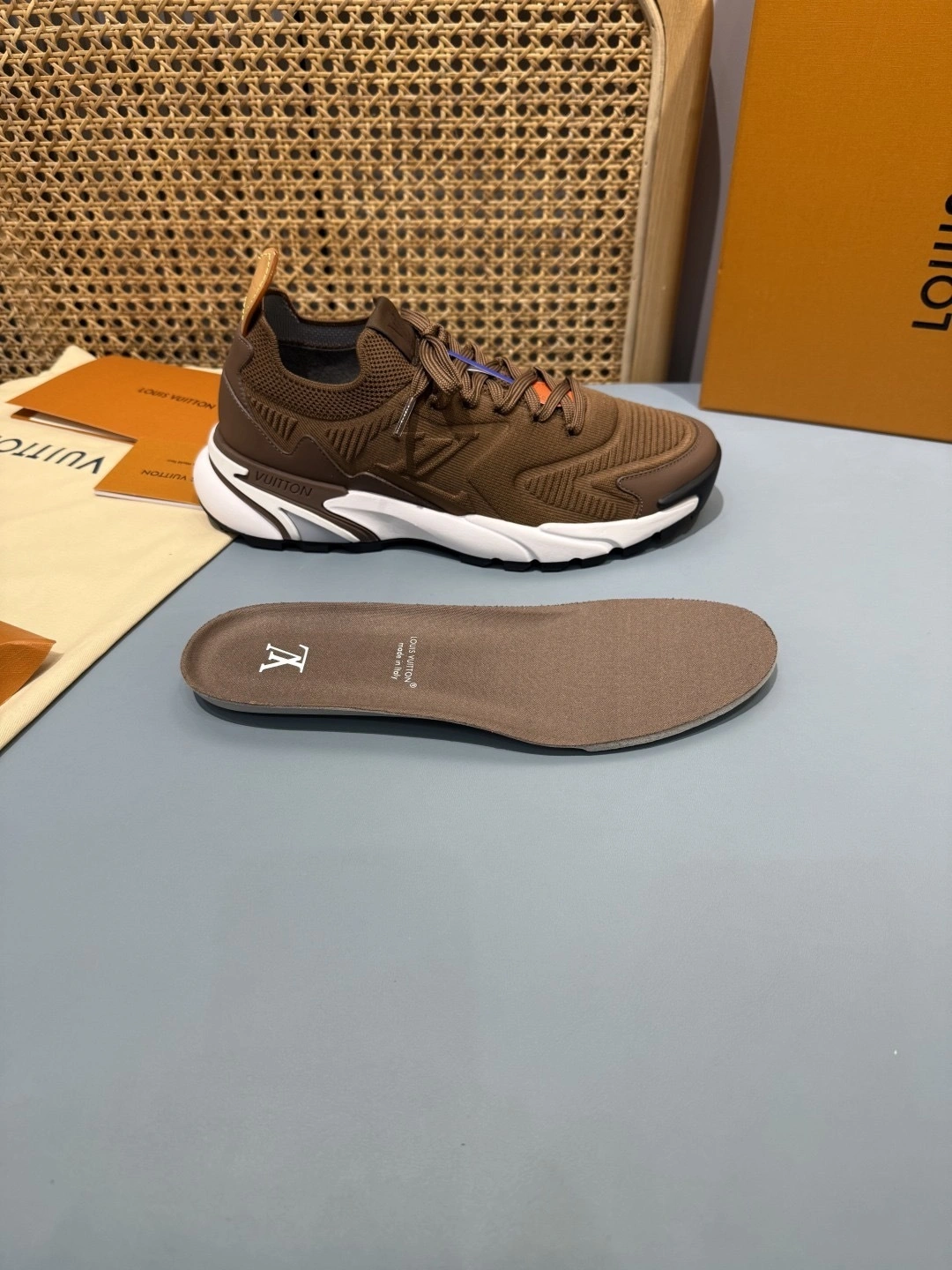 OOBB- 8V 1AIWVN Runner Tatic item:F-X430A1622