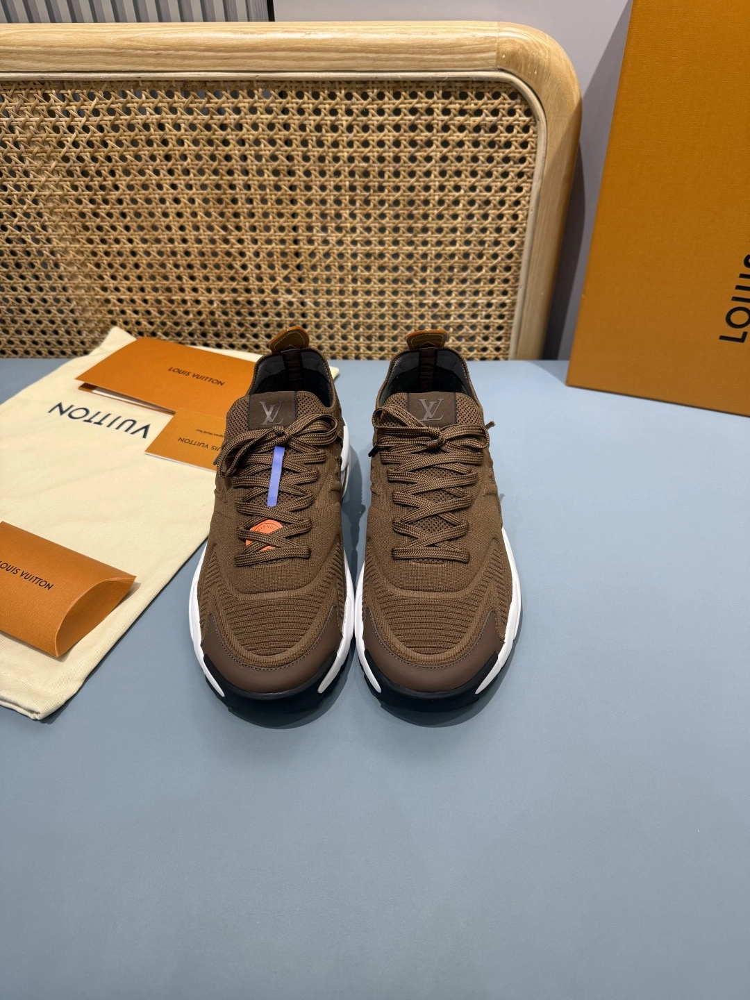 OOBB- 8V 1AIWVN Runner Tatic item:F-X430A1622
