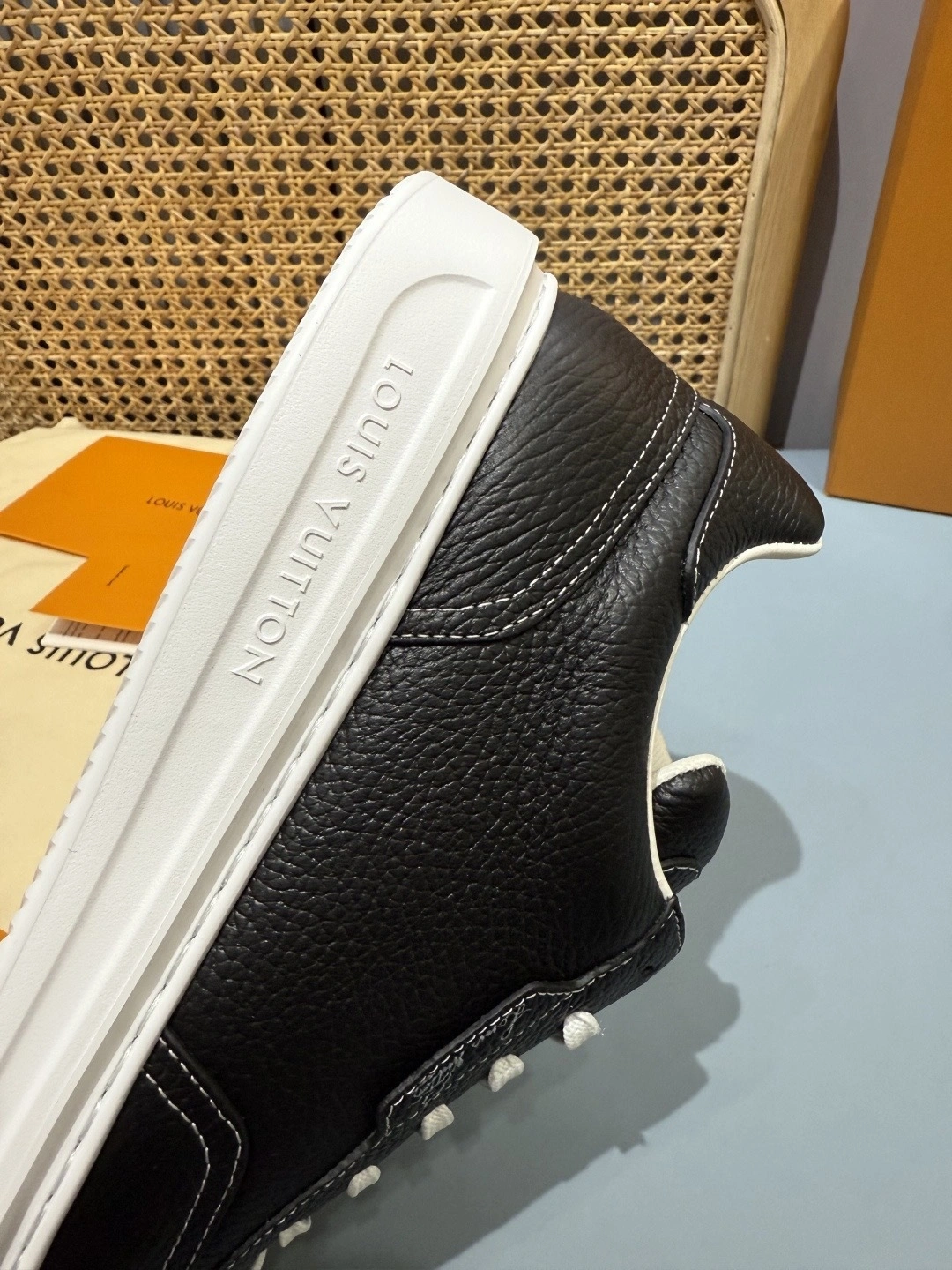 OOBB- 8V 1AJ836 Beverly Hills item:F-X430A1628