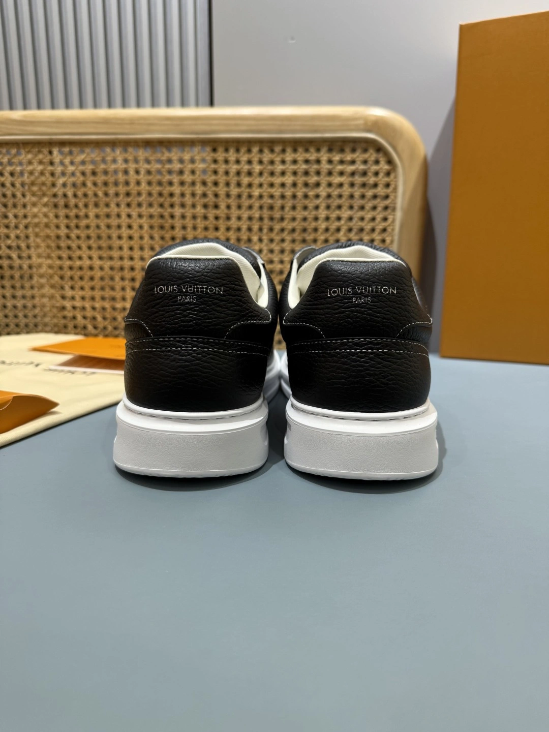 OOBB- 8V 1AJ836 Beverly Hills item:F-X430A1628