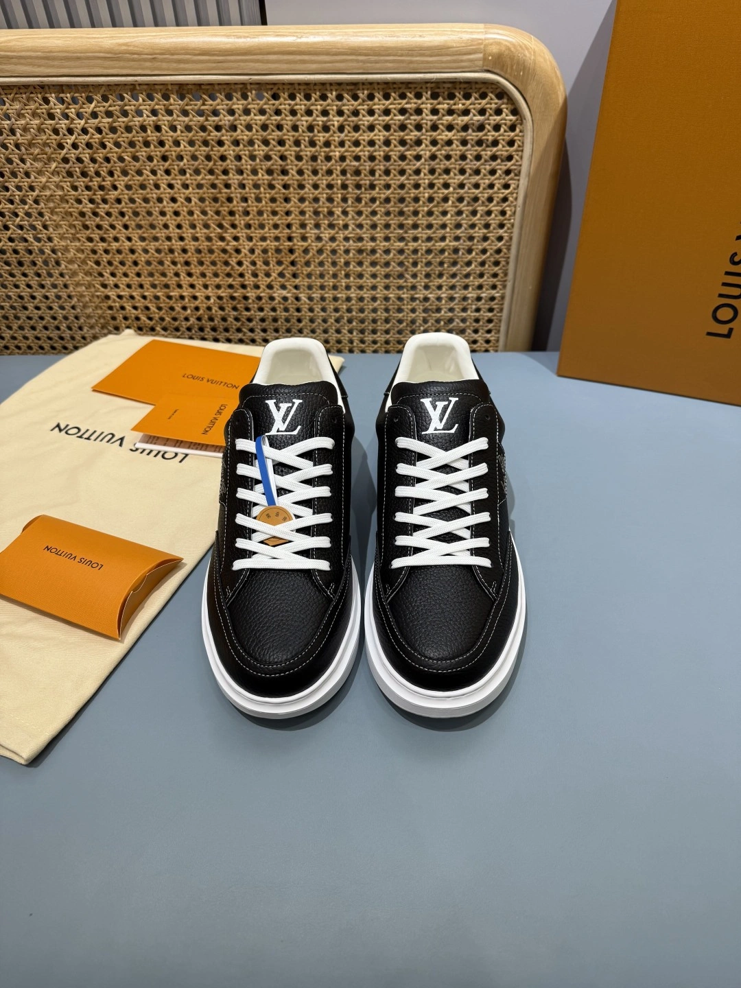 OOBB- 8V 1AJ836 Beverly Hills item:F-X430A1628