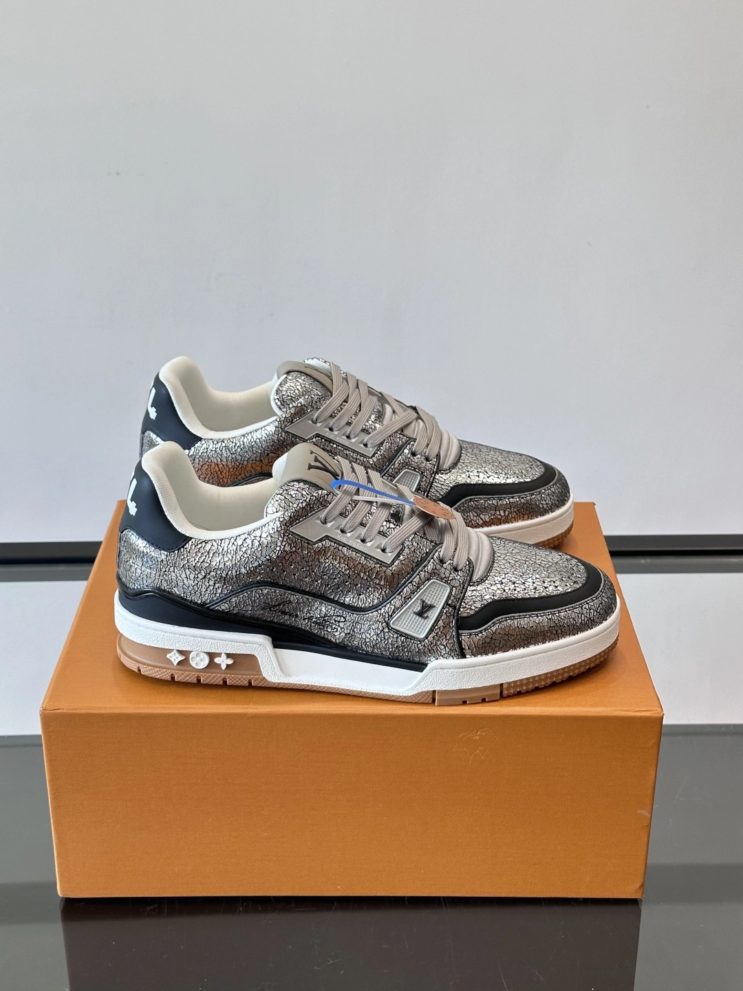 OOBB- 8V 1AJ978 Trainer item:F-X230A2221B
