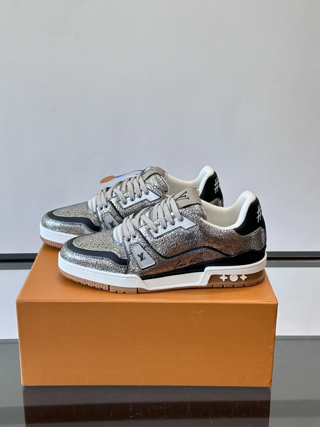 OOBB- 8V 1AJ978 Trainer item:F-X230A2221B