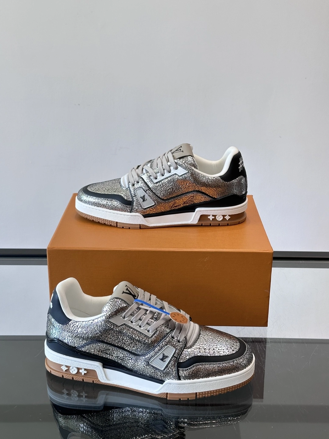 OOBB- 8V 1AJ978 Trainer item:F-X230A2221B