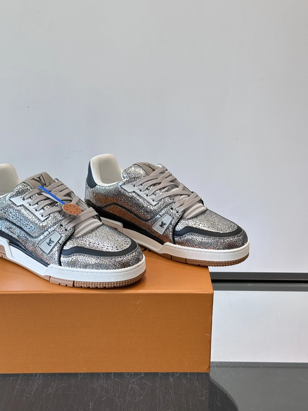 OOBB- 8V 1AJ978 Trainer item:F-X230A2221B