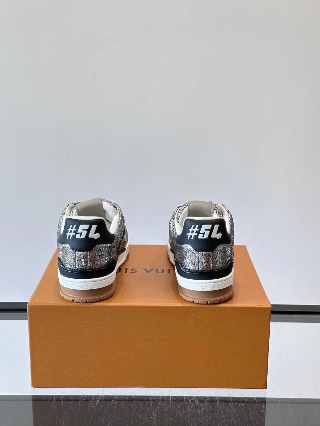 OOBB- 8V 1AJ978 Trainer item:F-X230A2221B