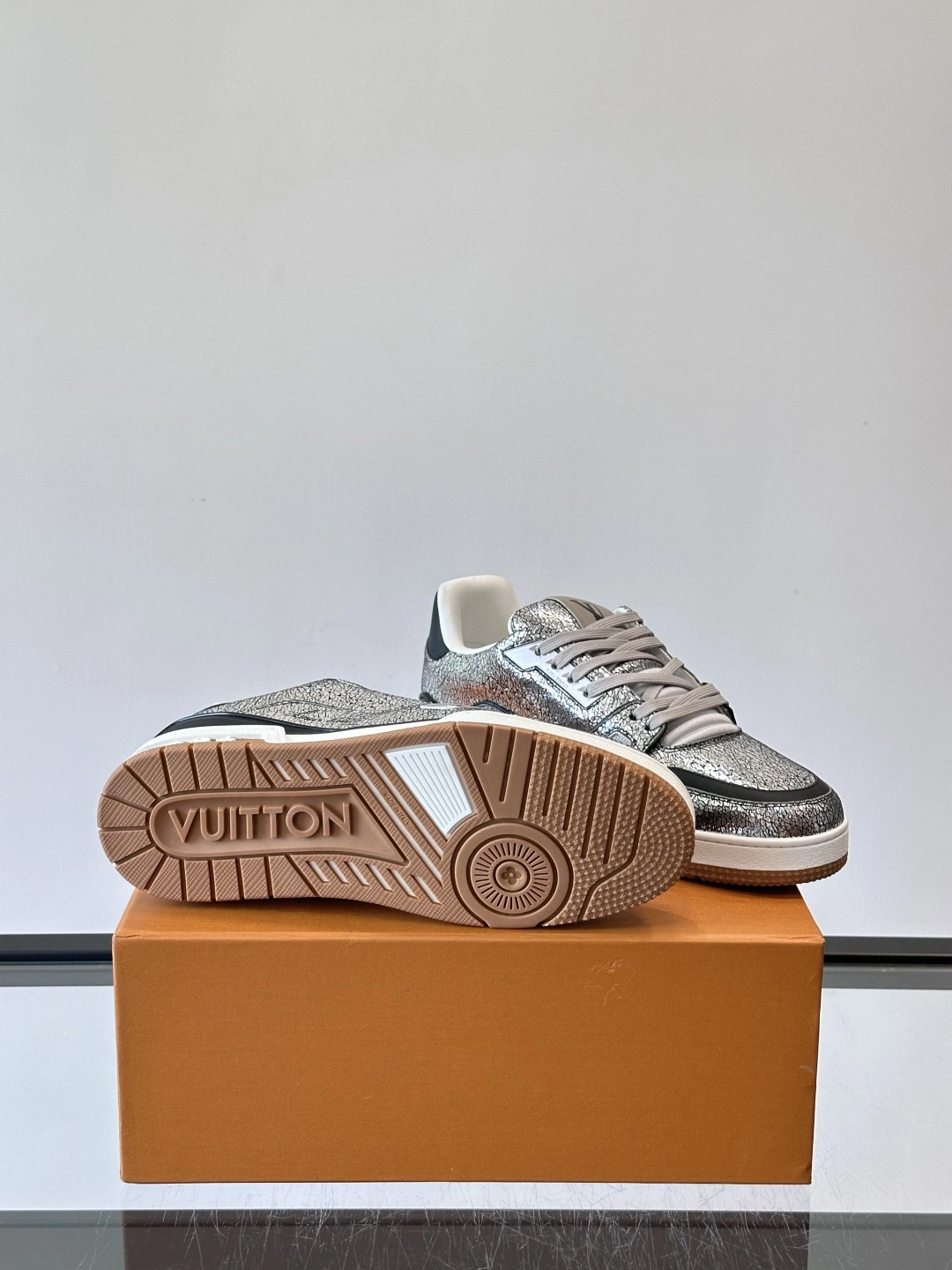 OOBB- 8V 1AJ978 Trainer item:F-X230A2221B
