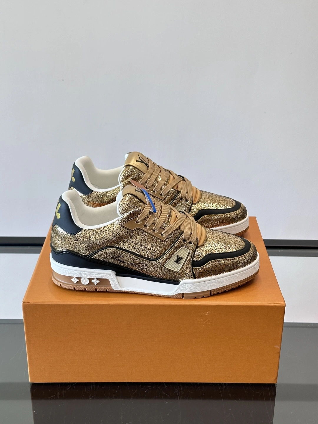 OOBB- 8V 1AJA02 Trainer item:F-X230A2222B
