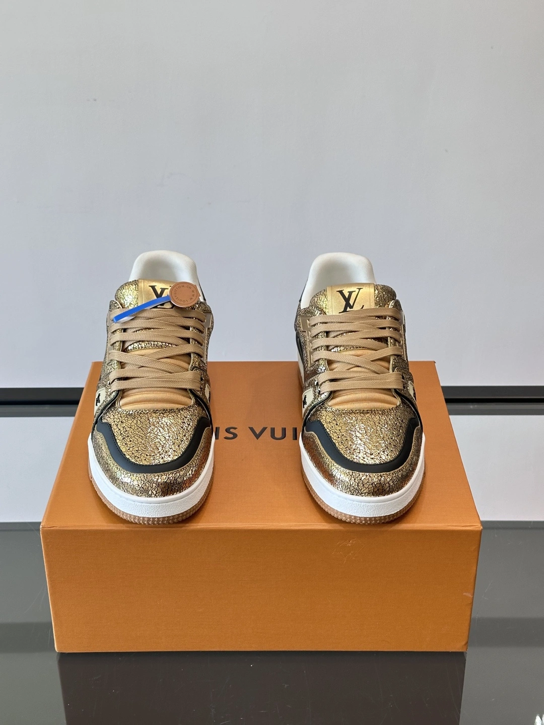 OOBB- 8V 1AJA02 Trainer item:F-X230A2222B
