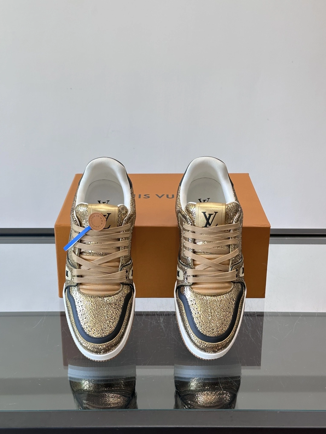 OOBB- 8V 1AJA02 Trainer item:F-X230A2222B