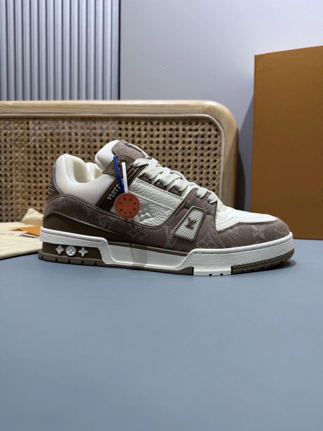 OOBB- 8V 1AJCKN 1AJAGZ Trainer cowhide item:F-X430A1625