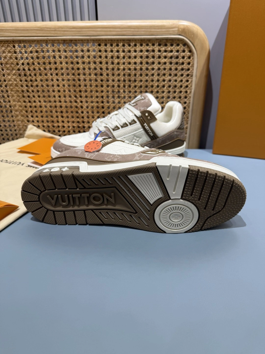 OOBB- 8V 1AJCKN 1AJAGZ Trainer cowhide item:F-X430A1625