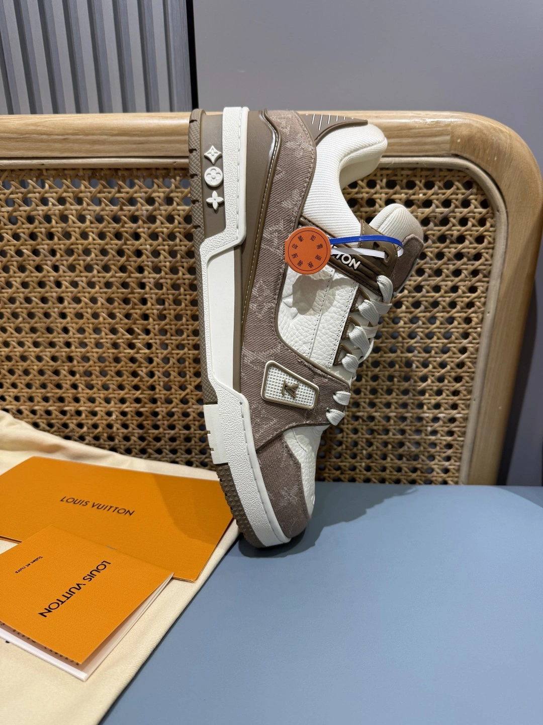 OOBB- 8V 1AJCKN 1AJAGZ Trainer cowhide item:F-X430A1625