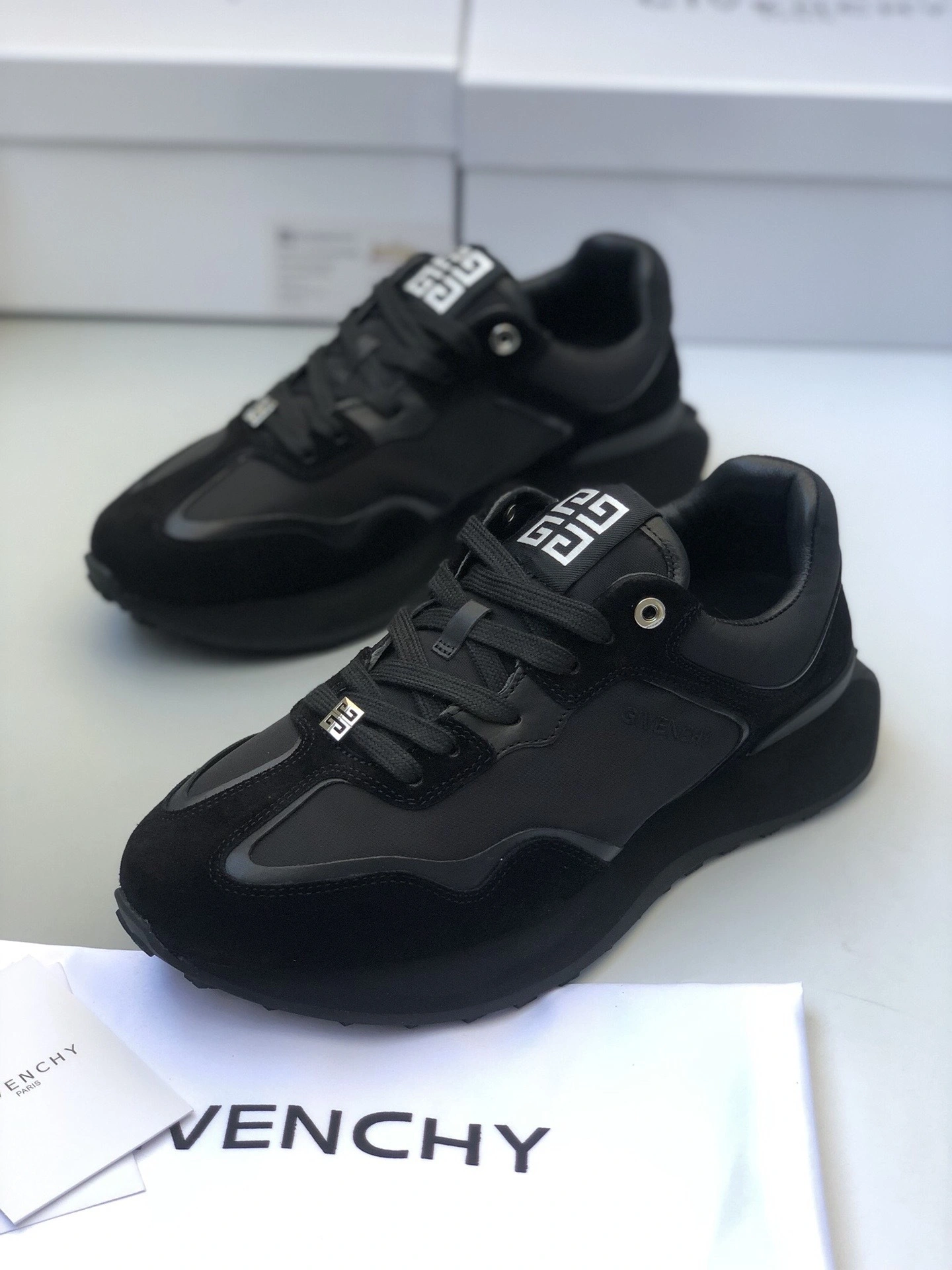 OOBB- BH005CH0VU-001 Runner item:B-X185E2621