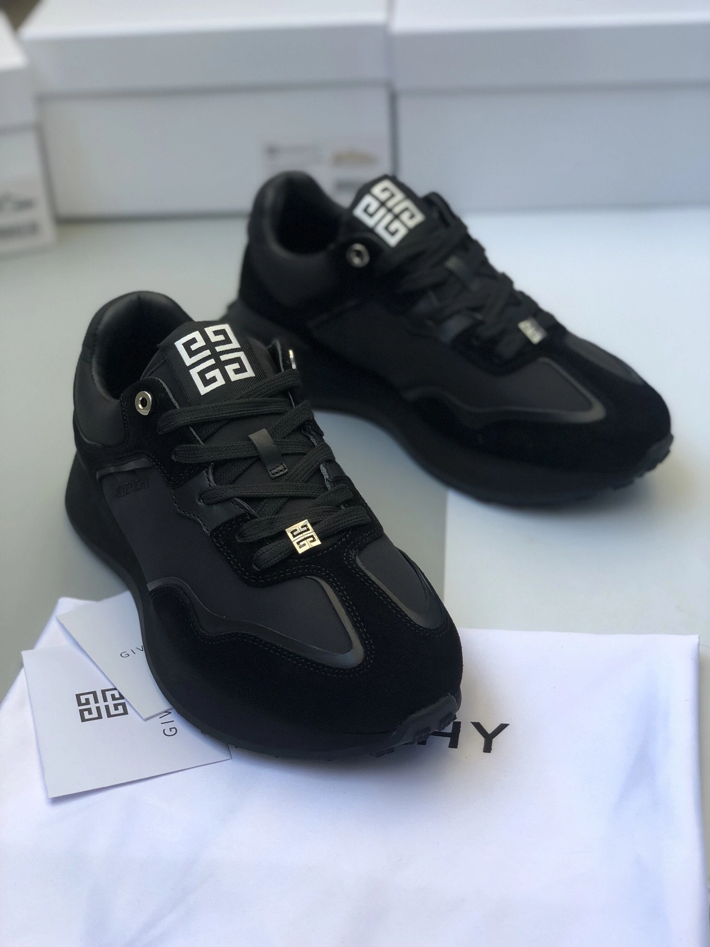 OOBB- BH005CH0VU-001 Runner item:B-X185E2621