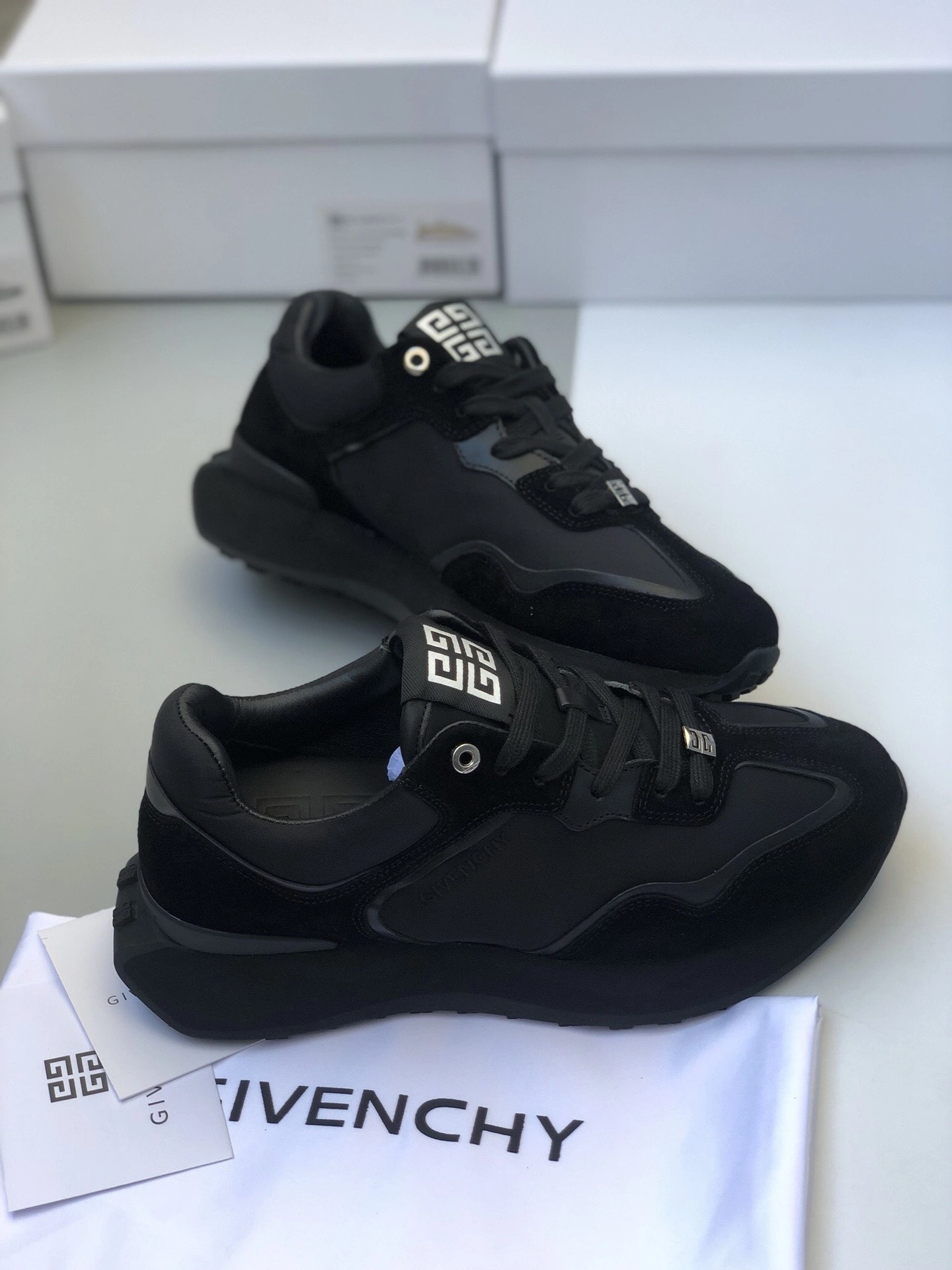 OOBB- BH005CH0VU-001 Runner item:B-X185E2621
