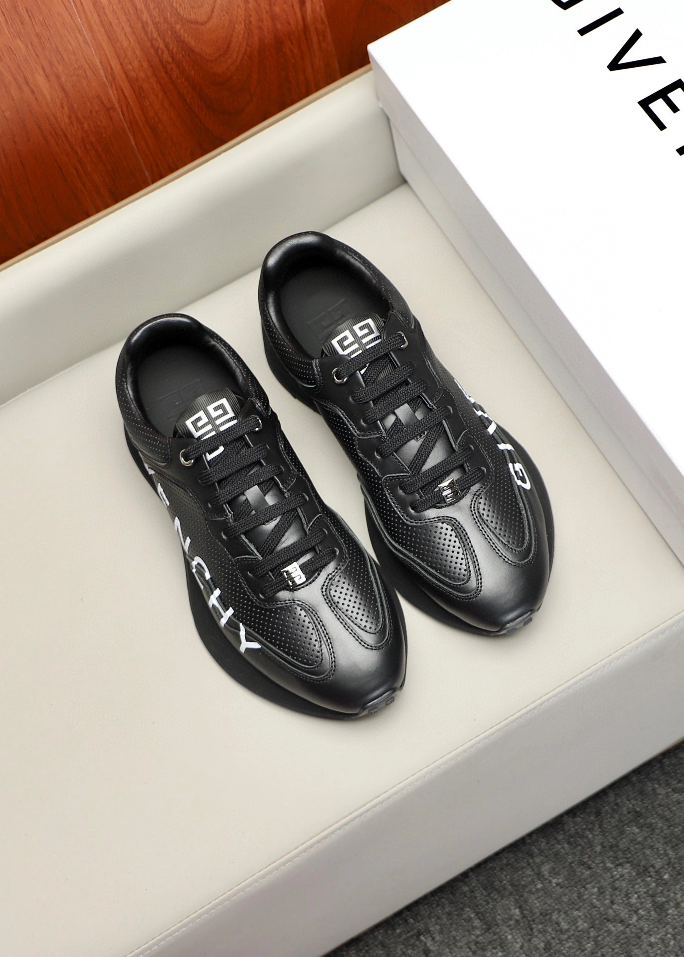 OOBB- BH005CH16G-001 Runner cowhide item：B-X301F0366C
