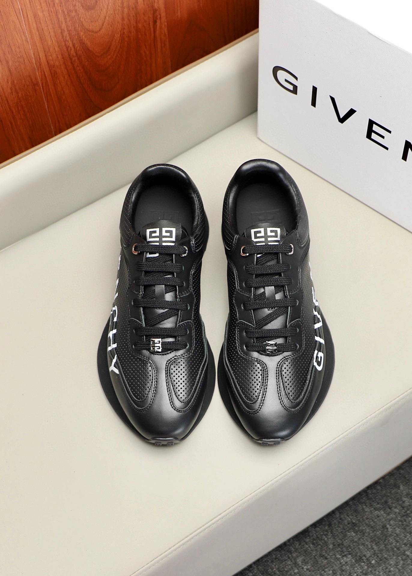 OOBB- BH005CH16G-001 Runner cowhide item：B-X301F0366C