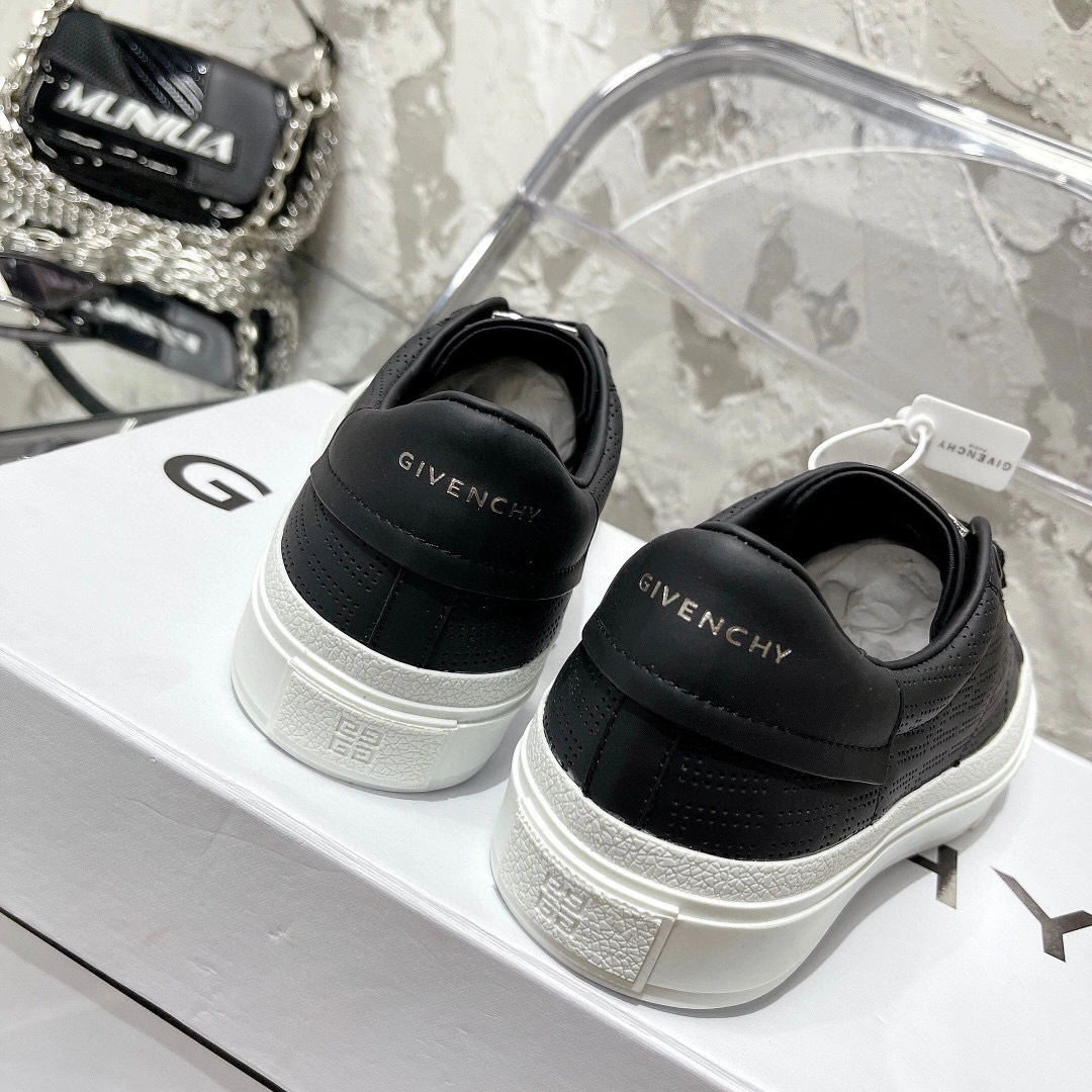 OOBB- BH005XH14X-001 22ss 4G-logo CITY cowhide item：B-X194E0223C