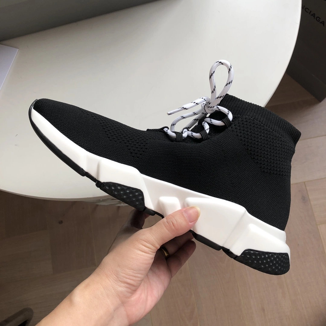 &OOBB- Balenciaga 562159W1HP01000 item : A-X230J1030L