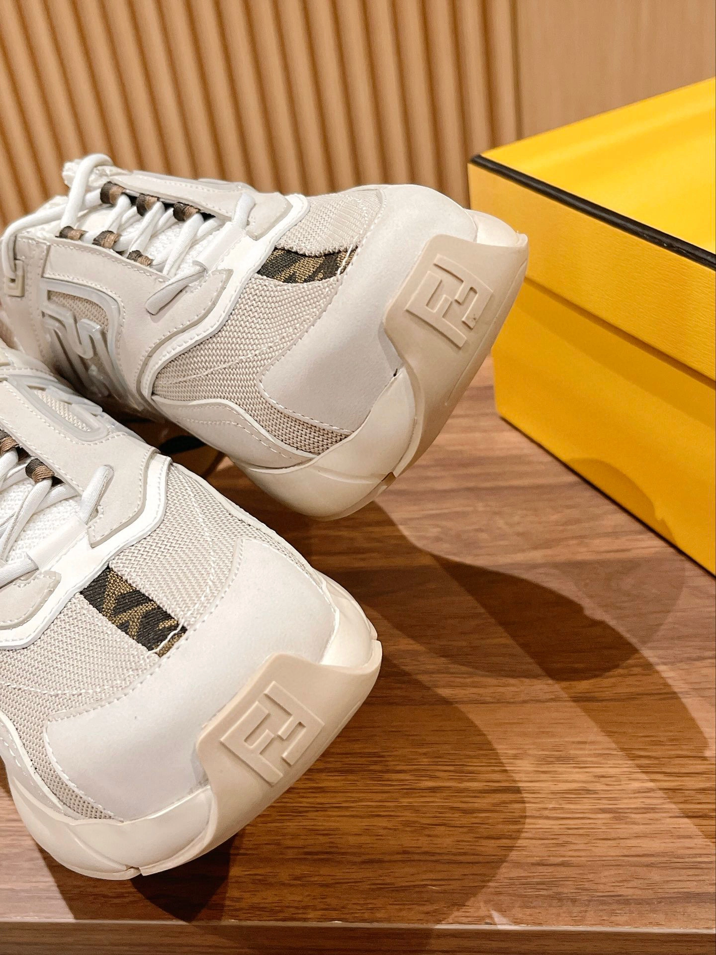 OOBB- Faster ss22 new arrival～ 2022 item:B-X602J2624
