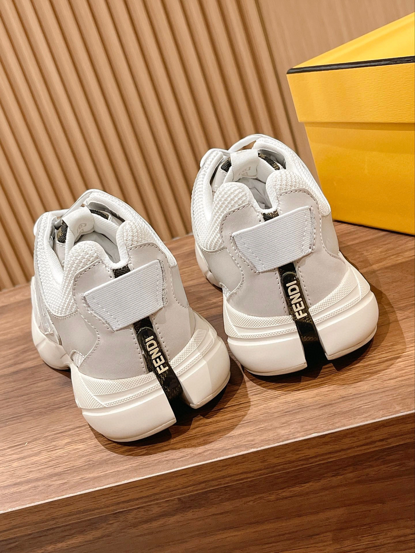 OOBB- Faster ss22 new arrival～ 2022 item:B-X602J2624