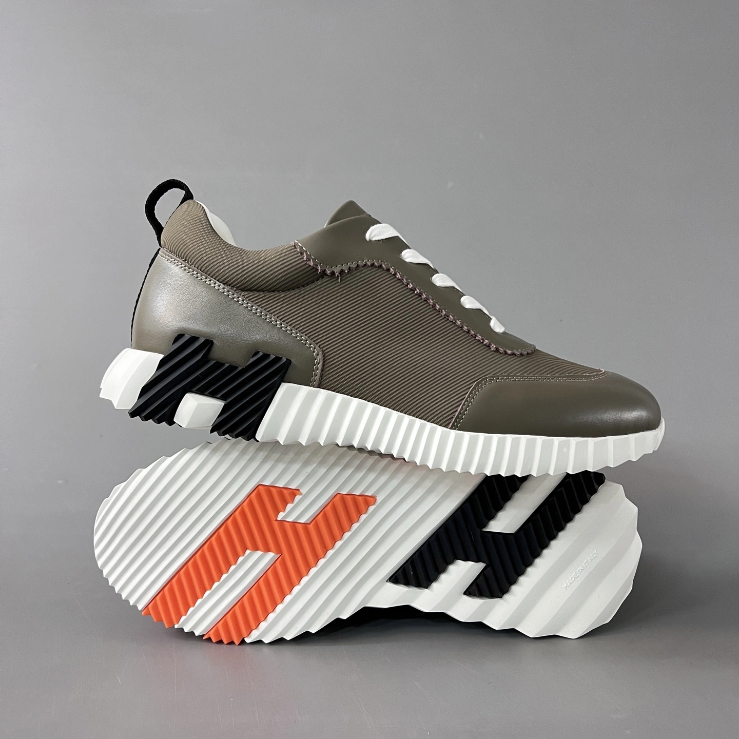 OOBB- H5r75s H261897Z H1R cowhide item:F-X300A2418B