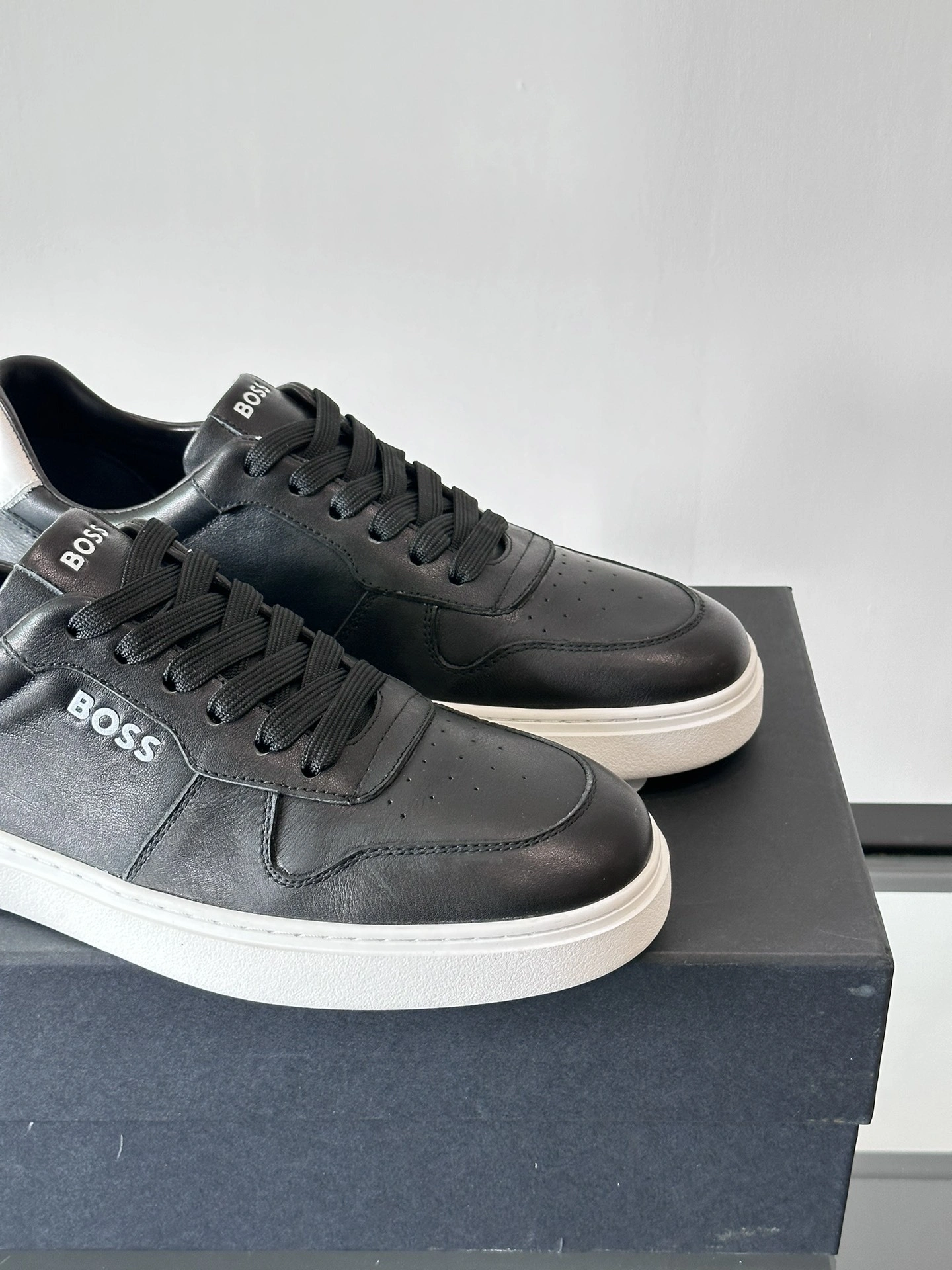 OOBB--Other brands 50498894-001 Calfskin item:E-X230A0163
