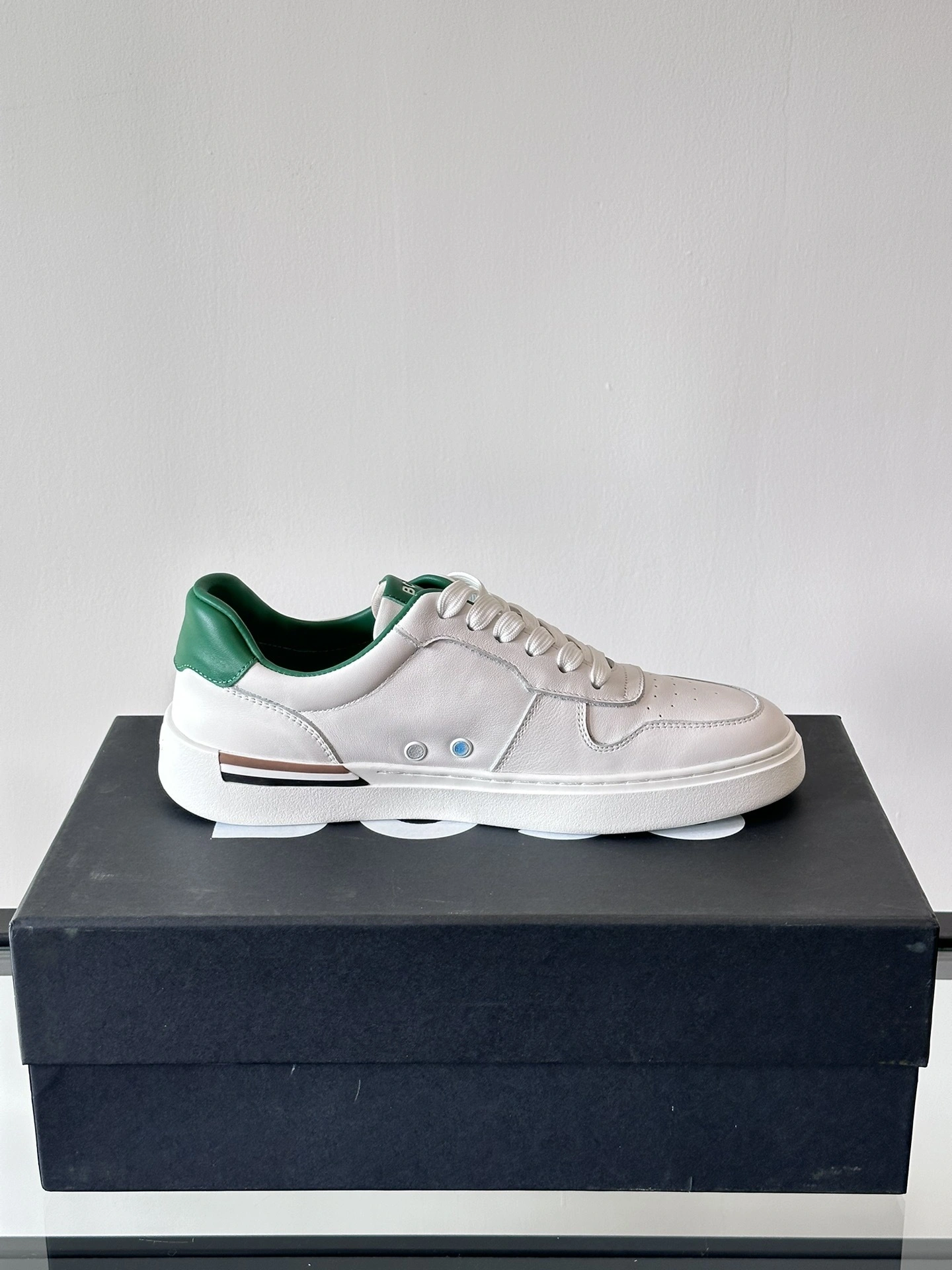 OOBB--Other brands Calfskin item:E-X230A0162