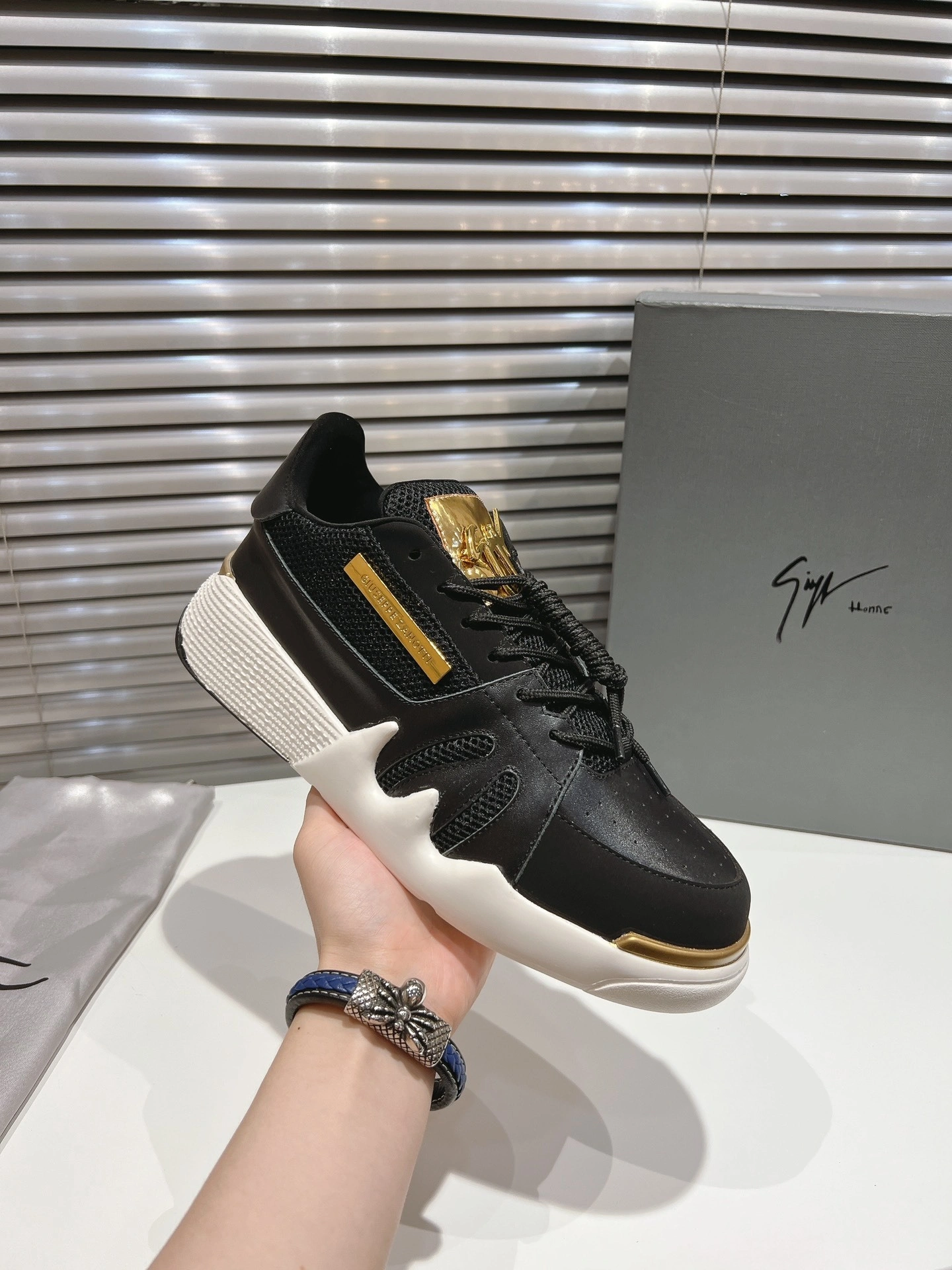 OOBB- Other brands RM30059001 cowhide item:E-X543C1489H