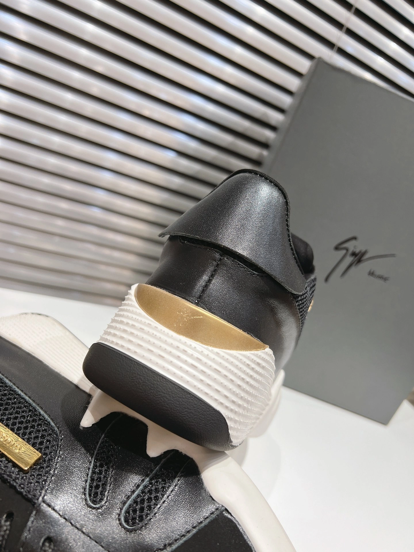 OOBB- Other brands RM30059001 cowhide item:E-X543C1489H