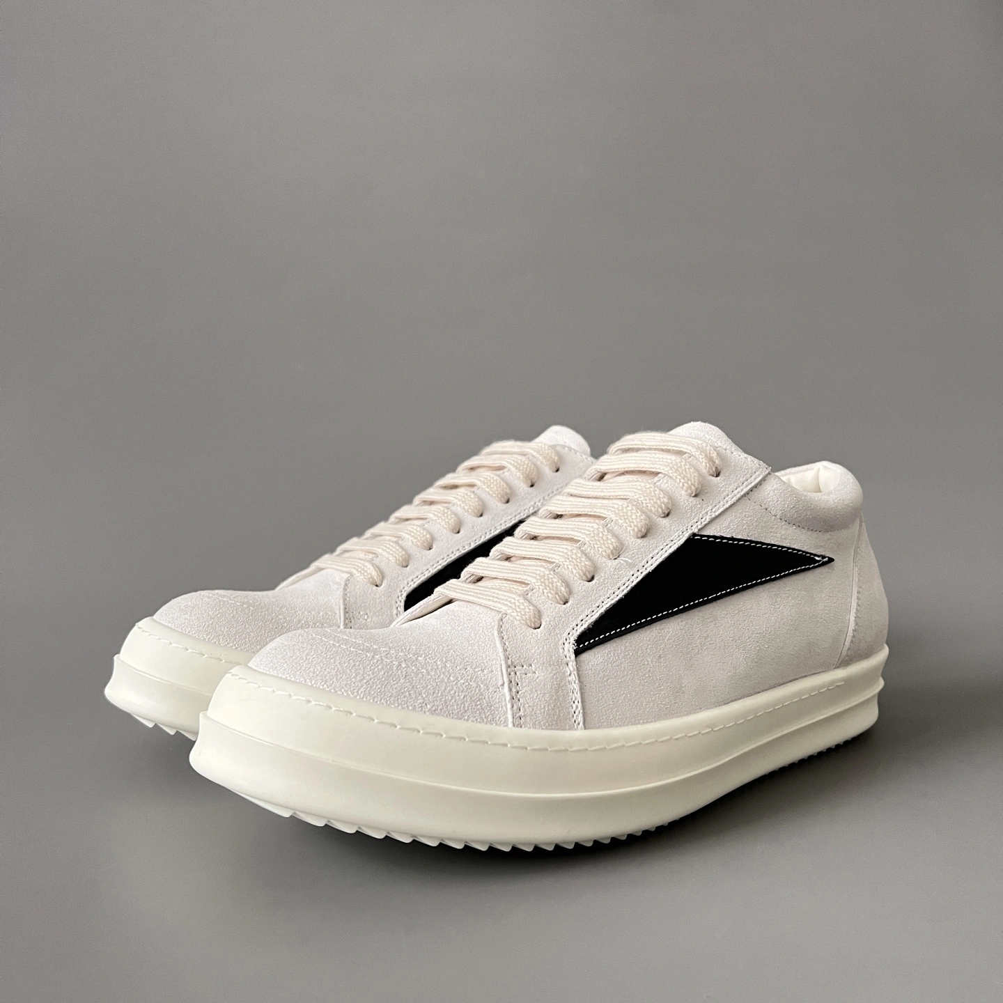 OOBB- Ow59s RU02C7897LVSLPO-1191 RP02C1888LVSLPO-1191 cowhide item：E-X300I2412