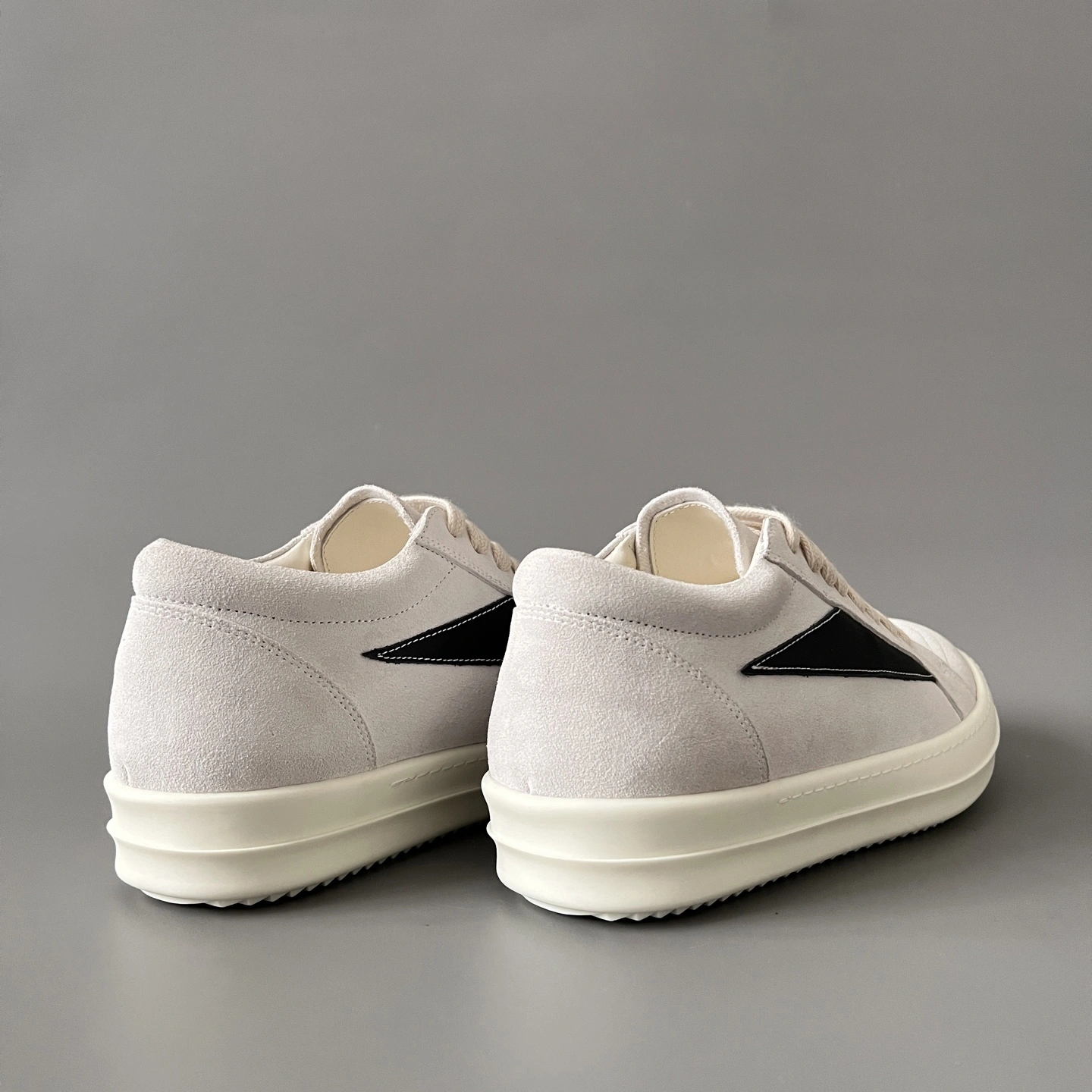 OOBB- Ow59s RU02C7897LVSLPO-1191 RP02C1888LVSLPO-1191 cowhide item：E-X300I2412