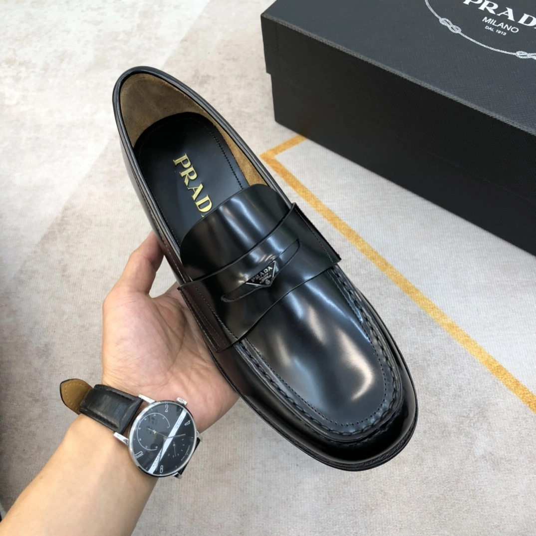 OOBB- Pr141 2DB201_055_F0002 Calfskin item:F-X230A2225B
