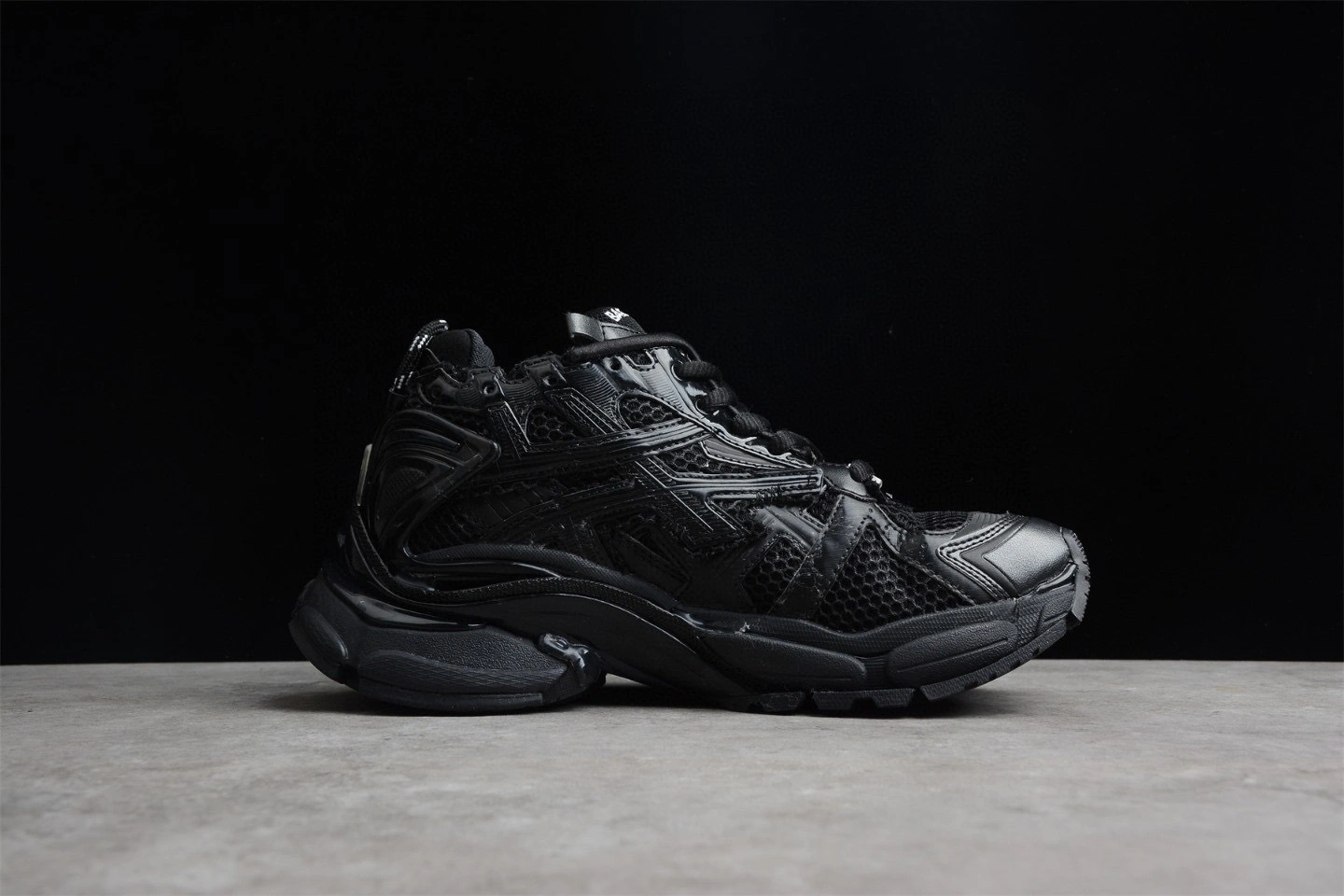 &OOBB- Runner item : A-X349J9843T