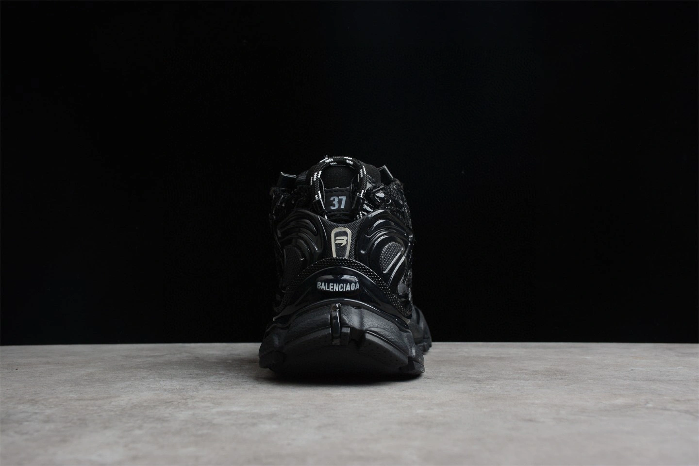 &OOBB- Runner item : A-X349J9843T