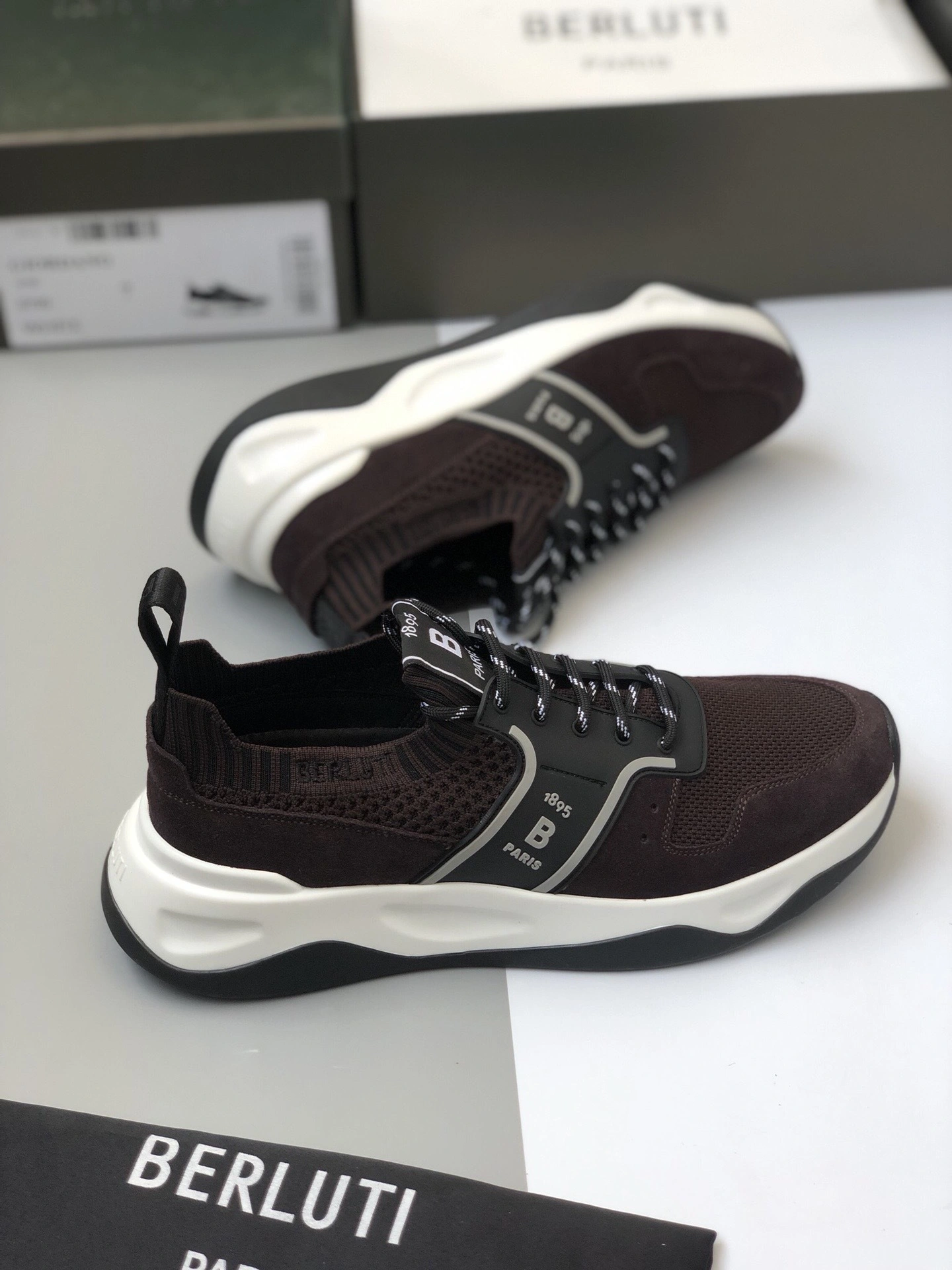 OOBB- S5543-Z5MJ1 Berluti Shadow item:B-X185E2616