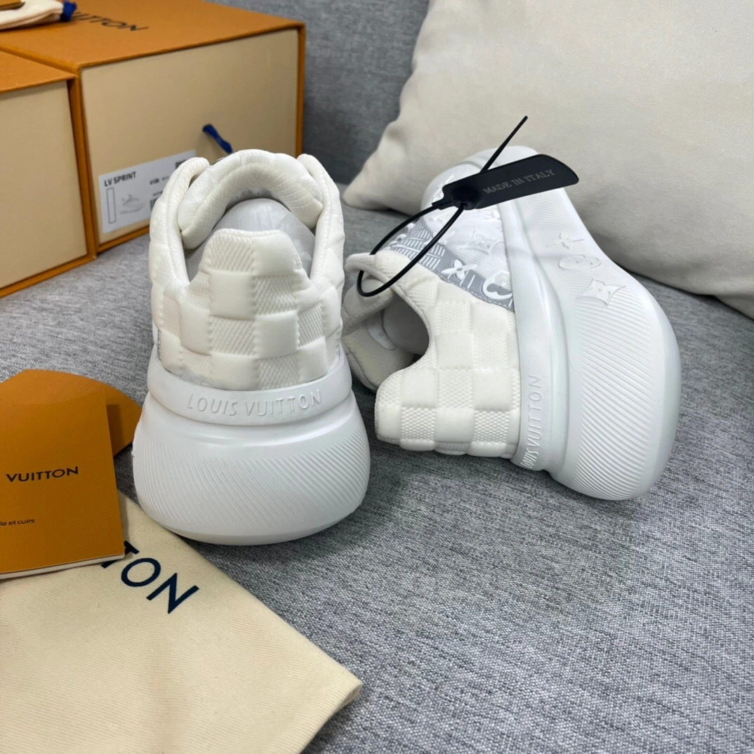 OOBB- Show Up 1A9JR2 item:B-X185G1117