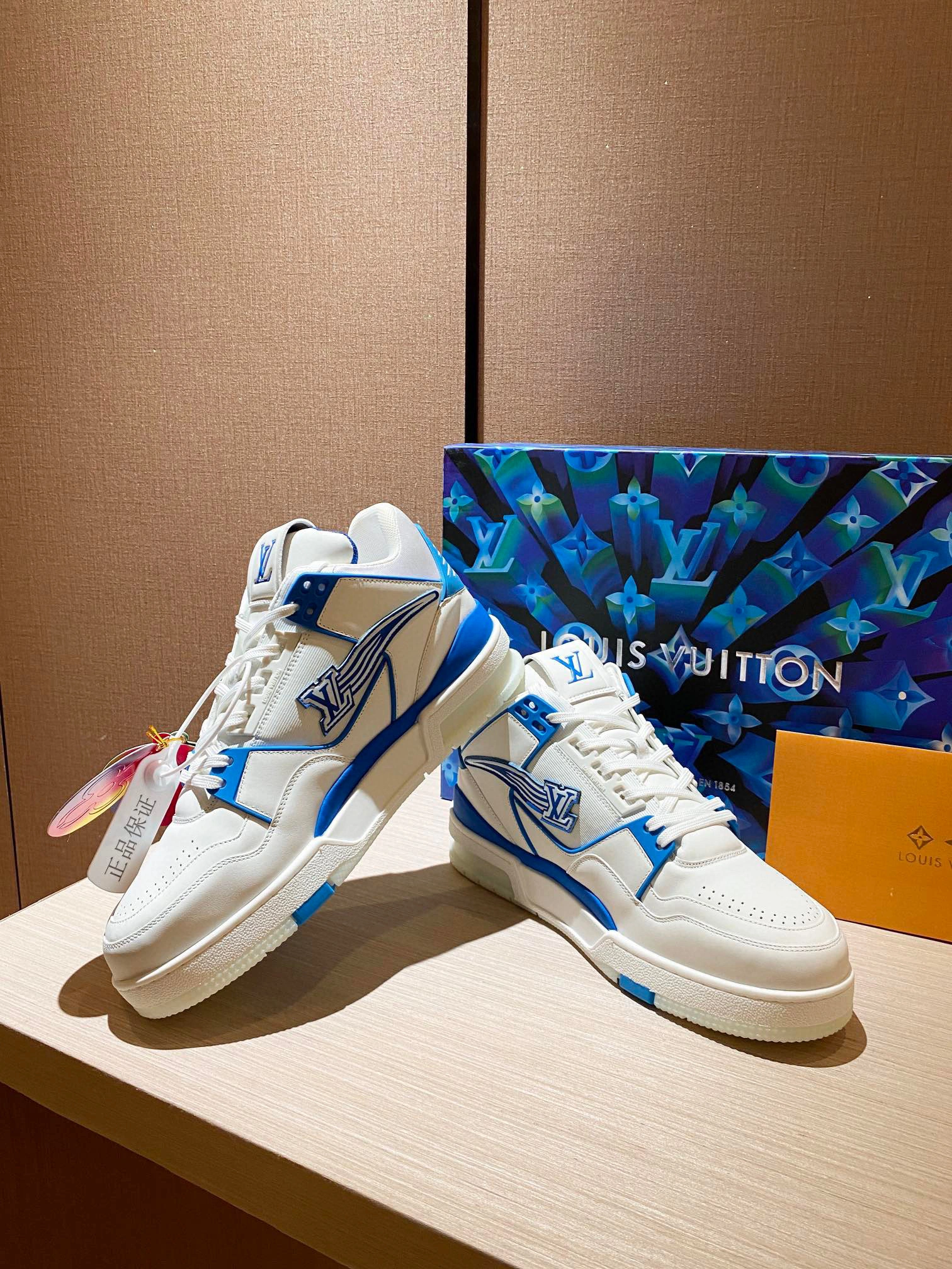 OOBB- Trainer 1A8AGN item:B-X430L2012