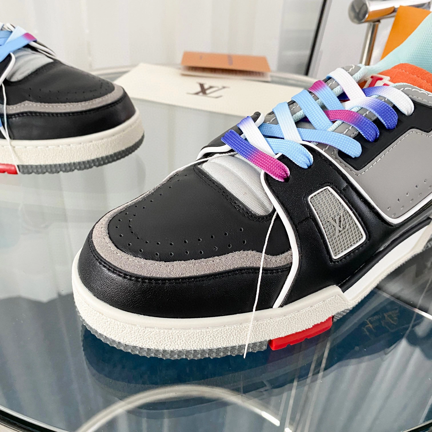 &OOBB- Trainer 1A8QAN item:B-X430L2001