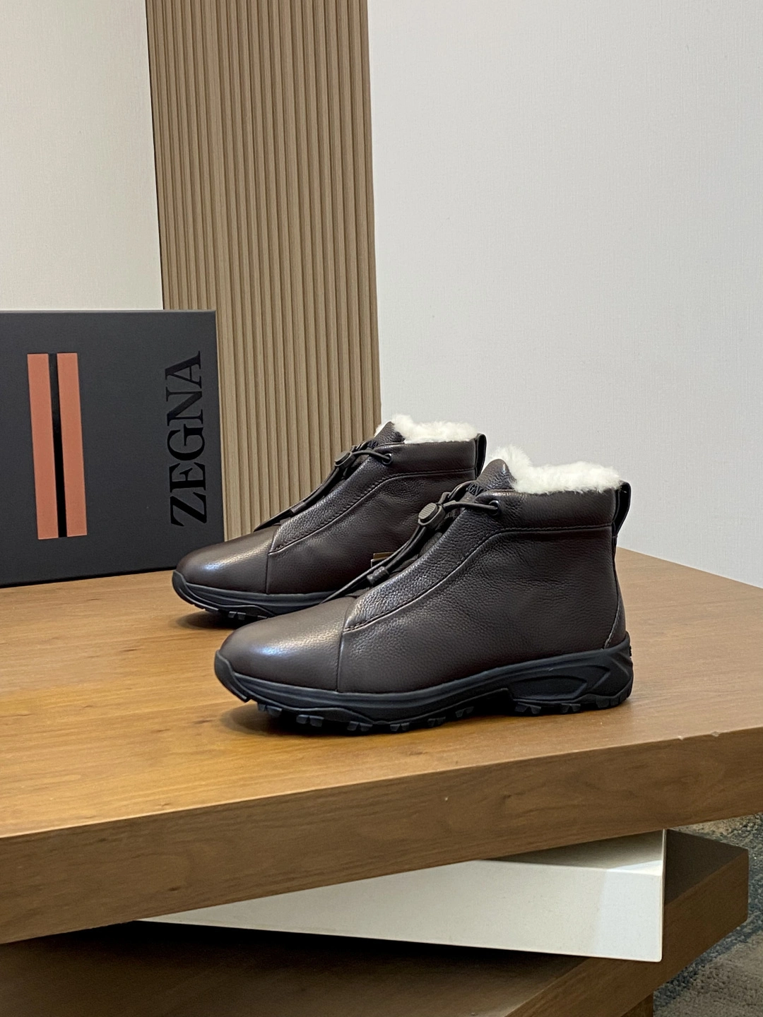 OOBB--Z5691 LHPRZ-S5835Z-TDM Calfskin item:E-X062L1404B