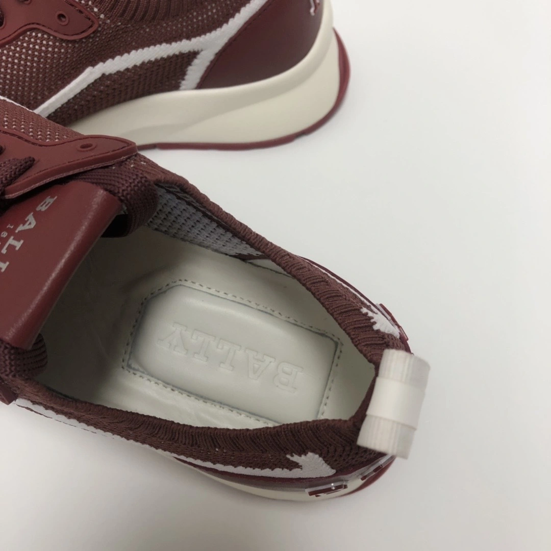 OOBB- item:B-X185E2639
