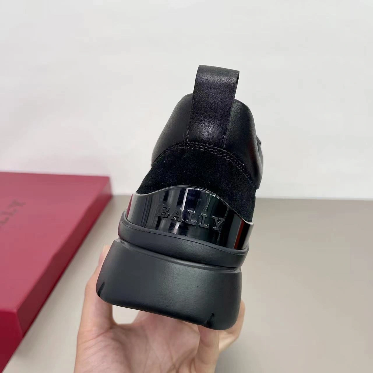 OOBB- item:B-X185E2713