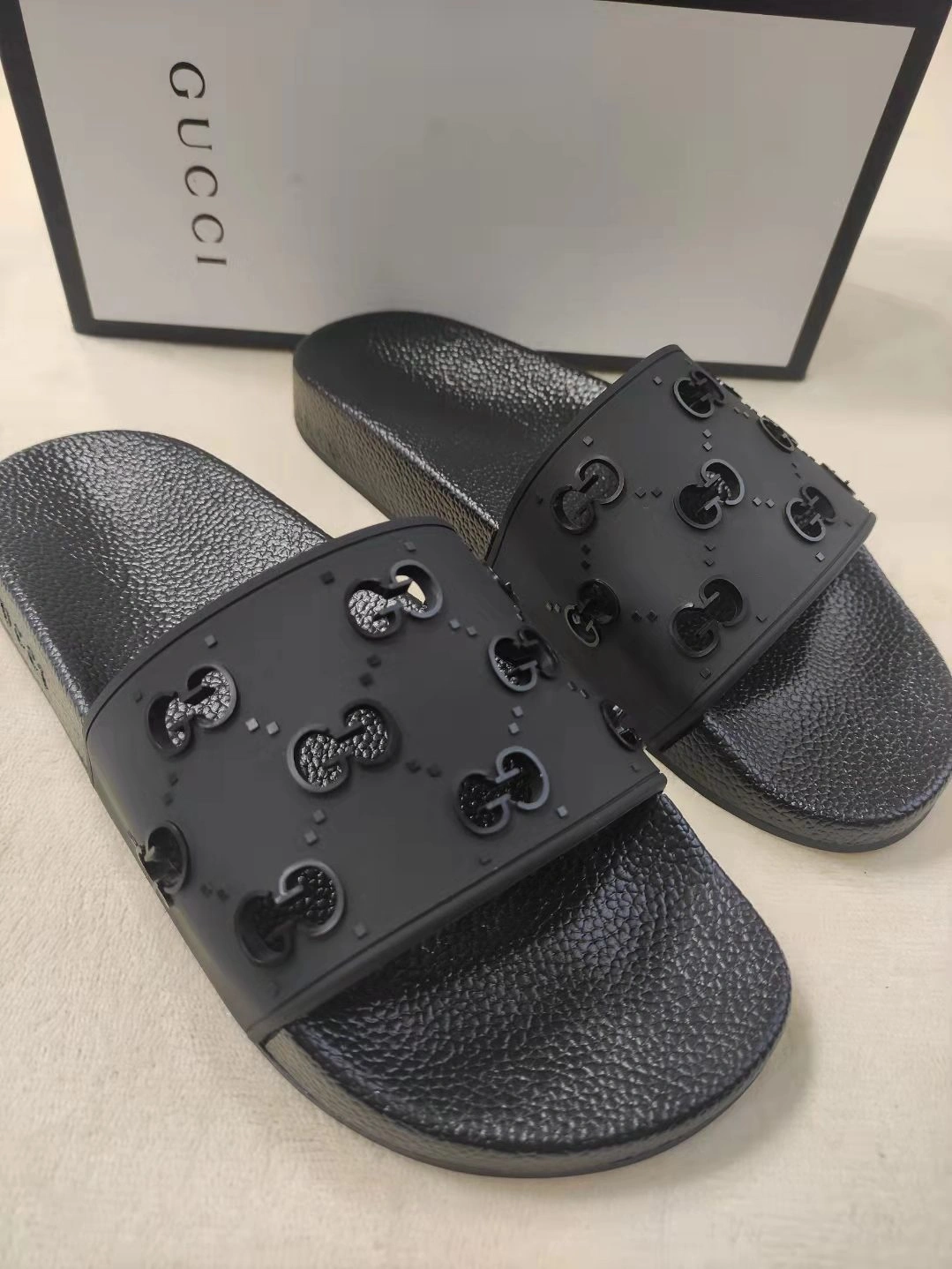&OOBB- slipper 575957 JDR00 1000 item : B-X158B1245