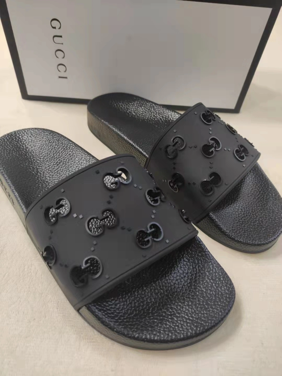 &OOBB- slipper 575957 JDR00 1000 item : B-X158B1245