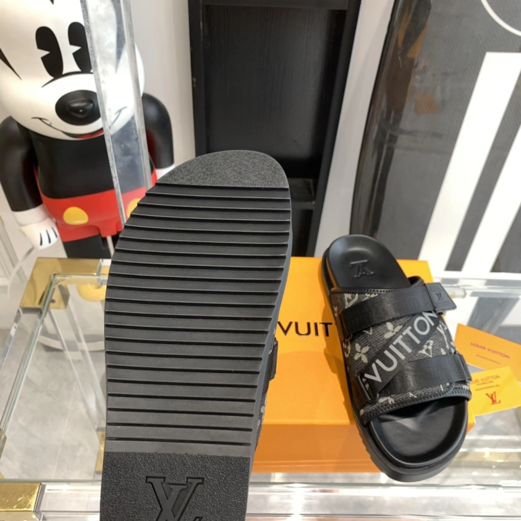 &OOBB— 1A5HQJ logo item:C-X000C0455