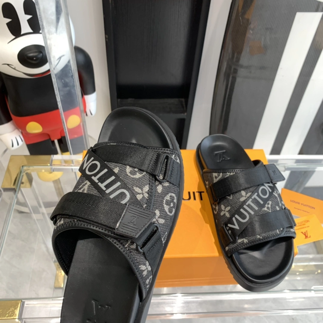 &OOBB— 1A5HQJ logo item:C-X000C0455