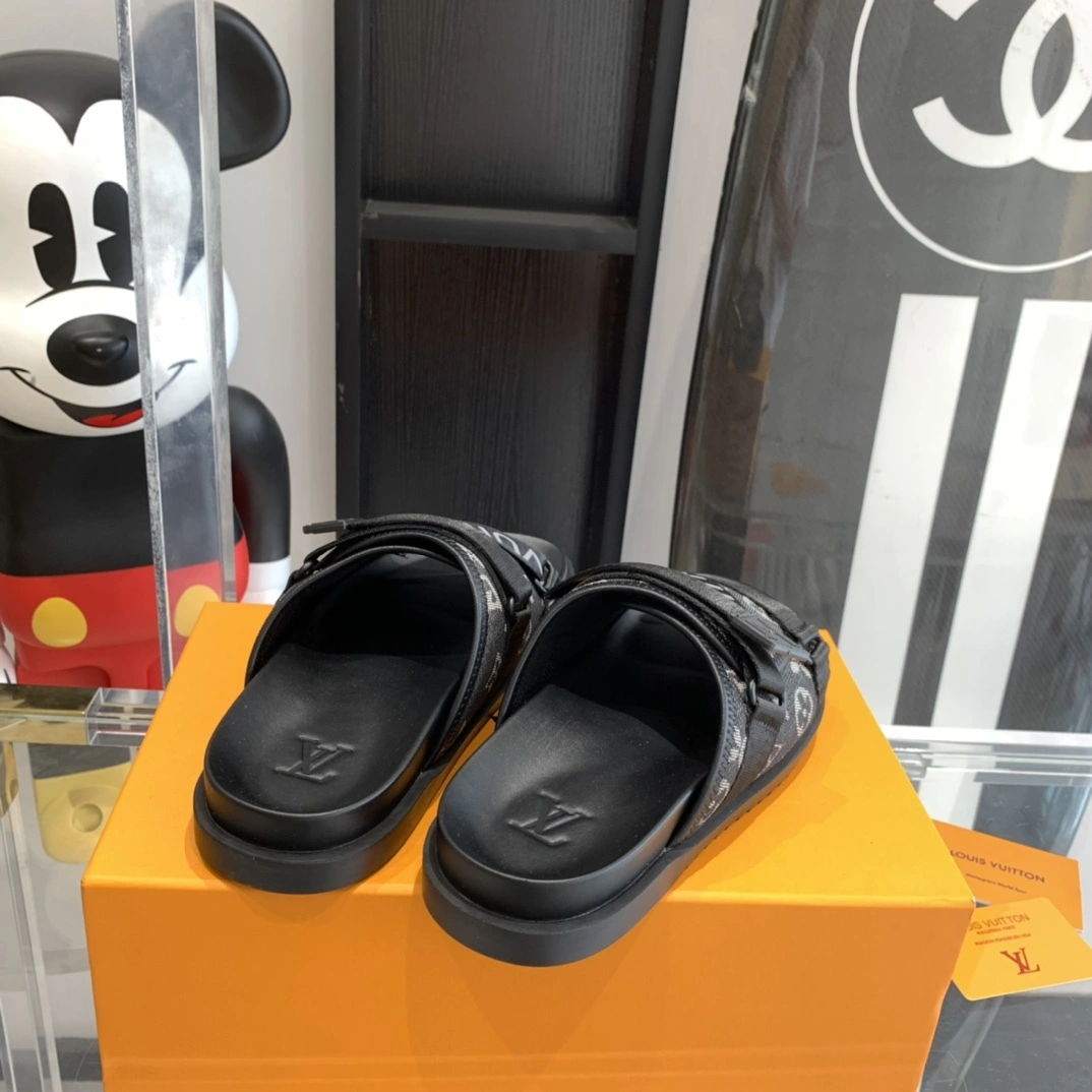 &OOBB— 1A5HQJ logo item:C-X000C0455