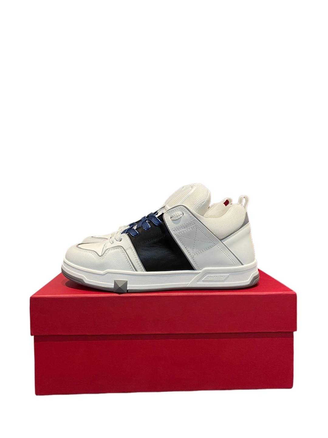 OOBB— 1W2S0FB1DXI7N3 OPEN SKATE item:C-X158B1846