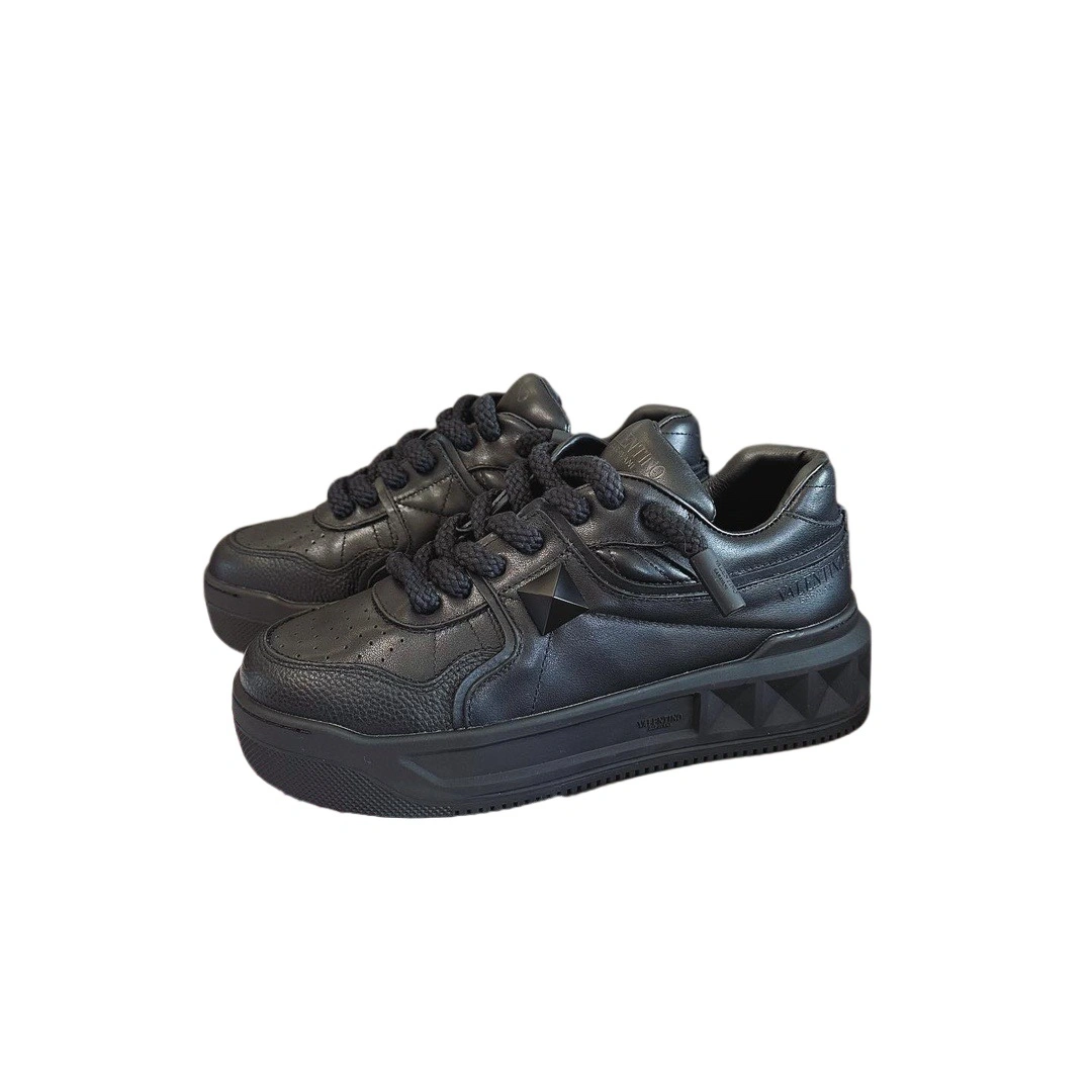 OOBB— 1Y0S0G37XTM0NO ONE STUD XL item:C-X158B1867